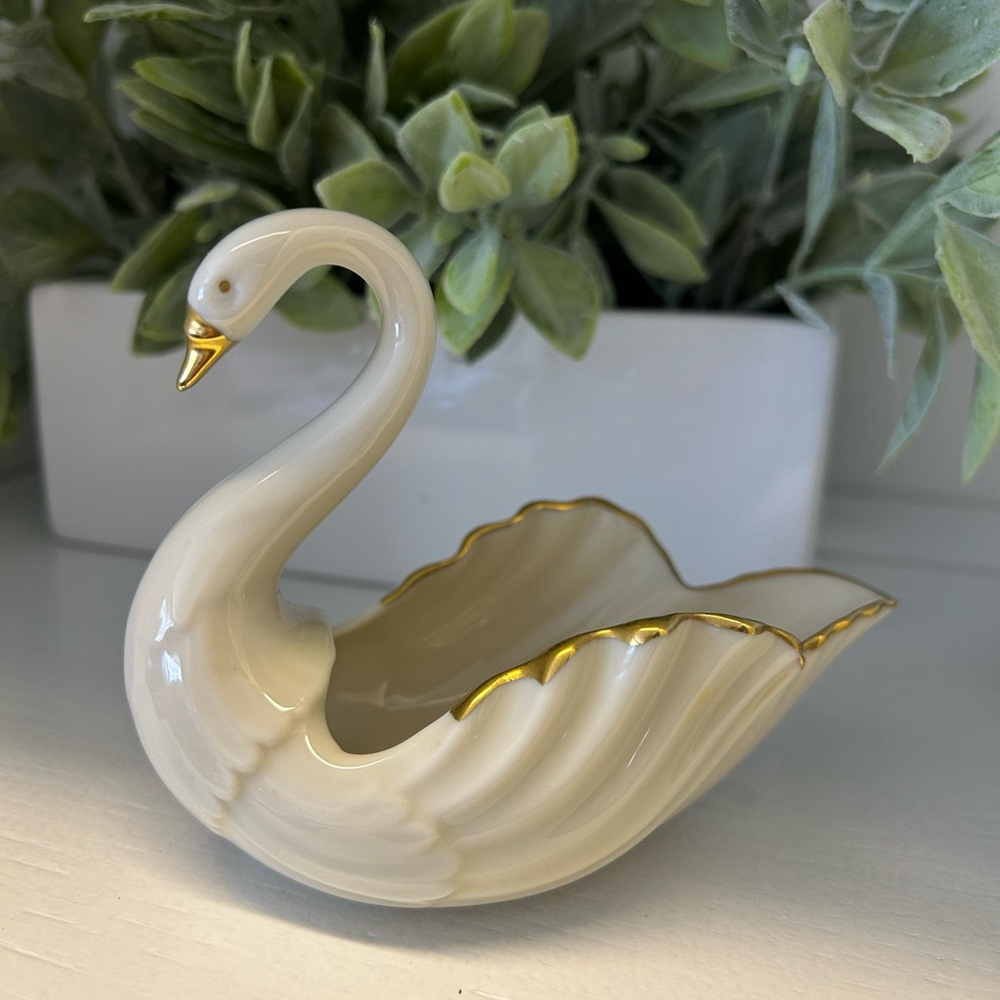 Vintage Lenox Swan